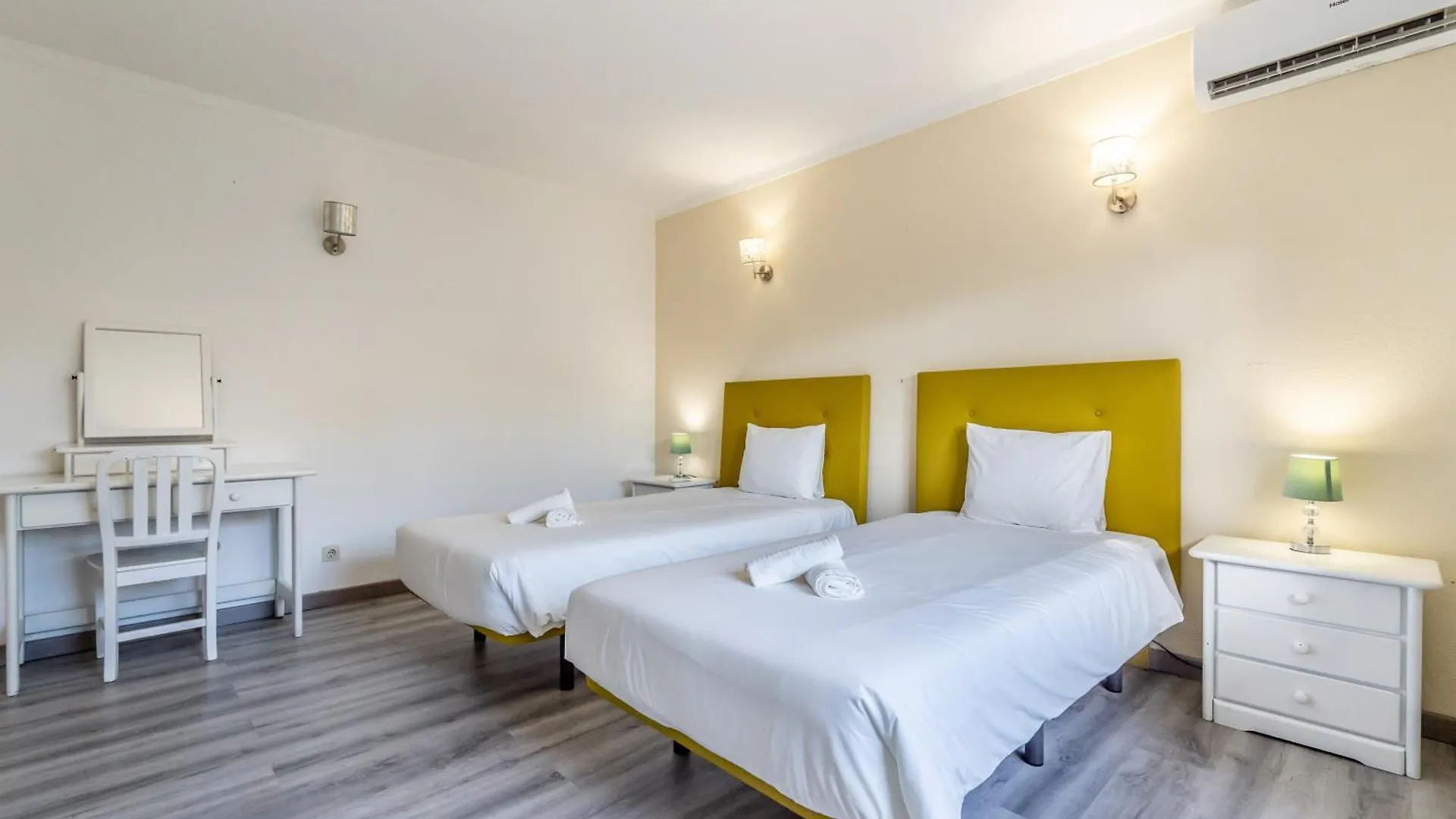 Villa Home Out Golf - Vilamoura Algarve - 7 Rooms & Pool Portugal