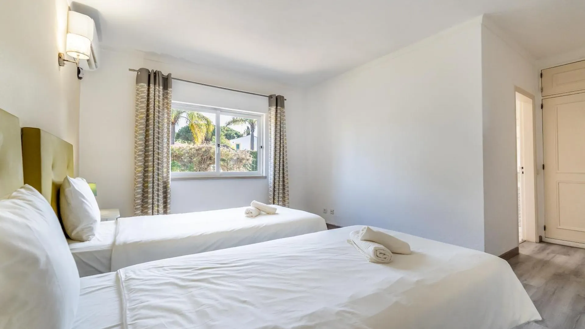 Home Out Golf - Vilamoura Algarve - 7 Rooms & Pool 0*,  Portugal