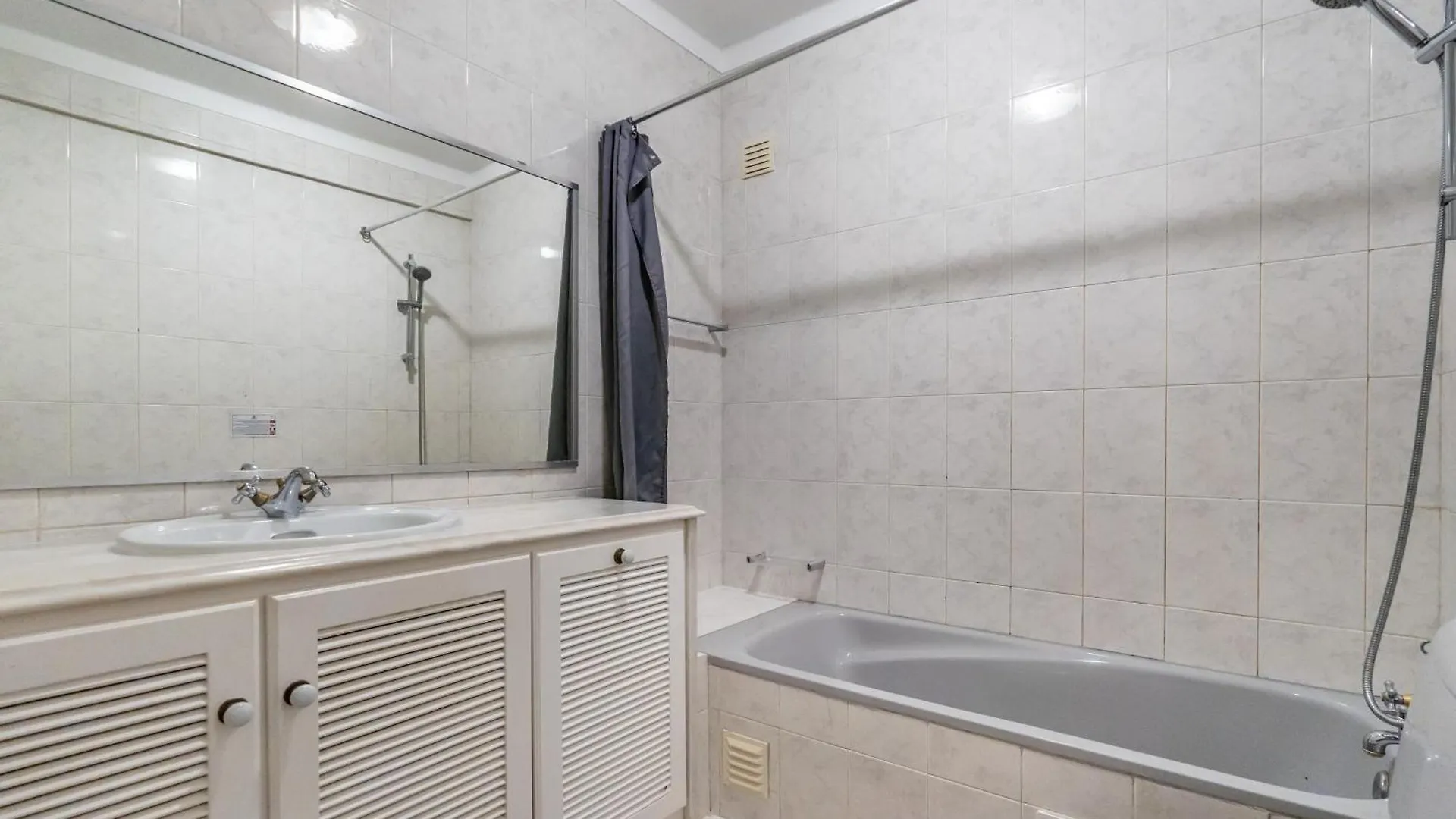 Home Out Golf - Vilamoura Algarve - 7 Rooms & Pool Portugal