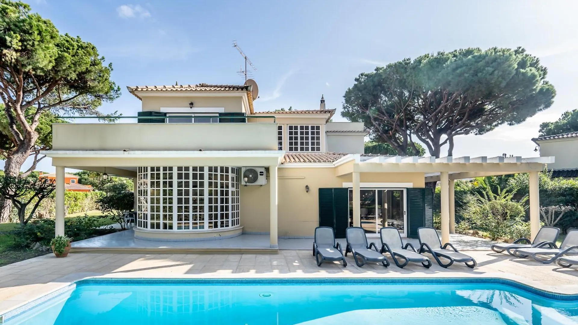 Home Out Golf - Vilamoura Algarve - 7 Rooms & Pool Portugal